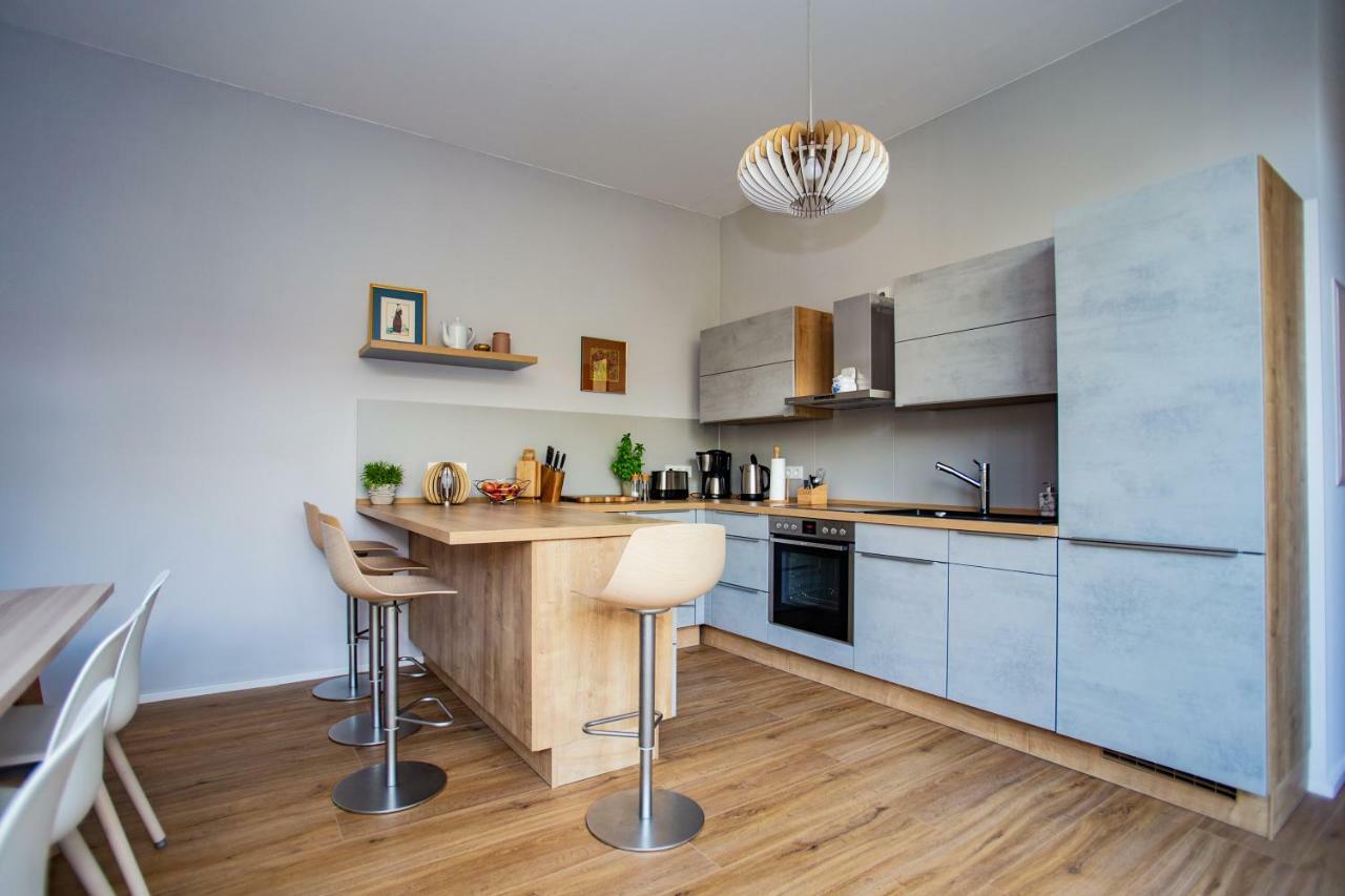 Eckhof Domizil - Grosszuegige Ferienwohnung Mit Kleinem Garten In Der Altstadt Von Gotha Exterior photo